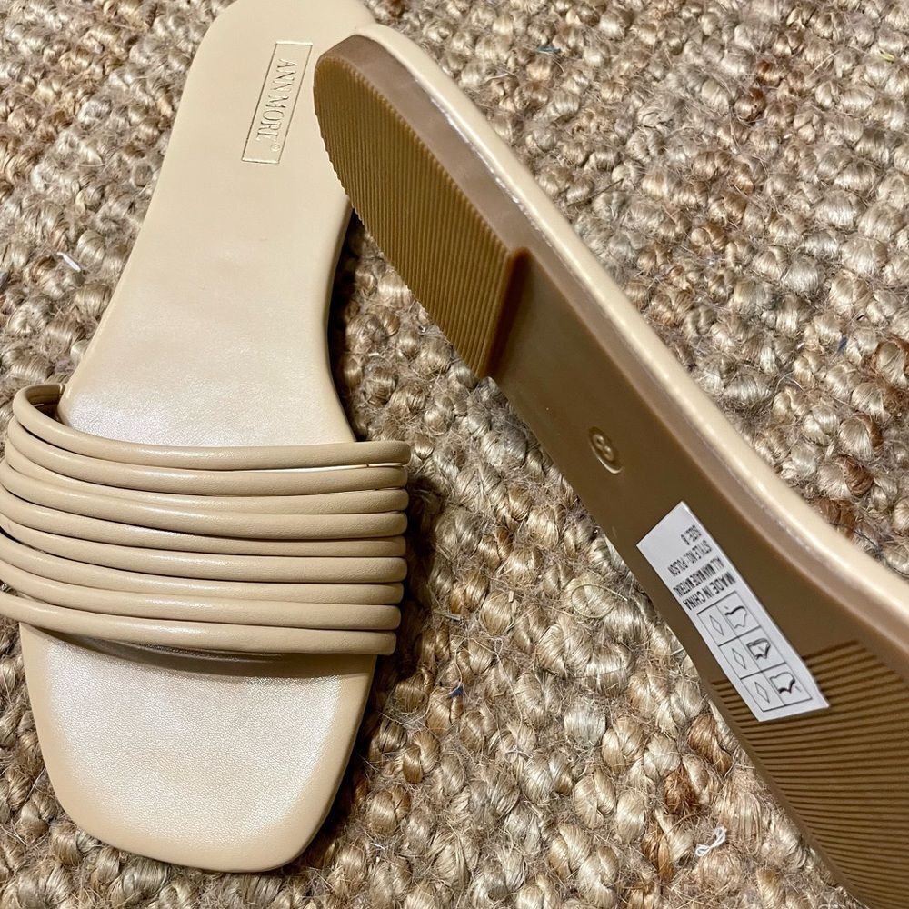Nude Sandals - Picture 4 of 6